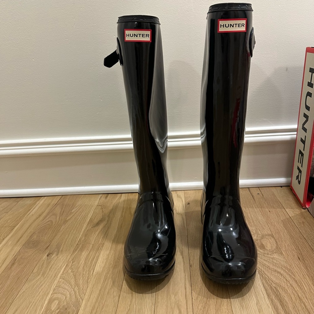 Hunter original tall gloss rain boots in black size 9
